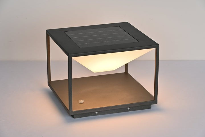Geometric Solar LED Outdoor Lamp – Minimalist Garden Light