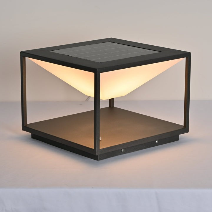 Geometric Solar LED Outdoor Lamp – Minimalist Garden Light