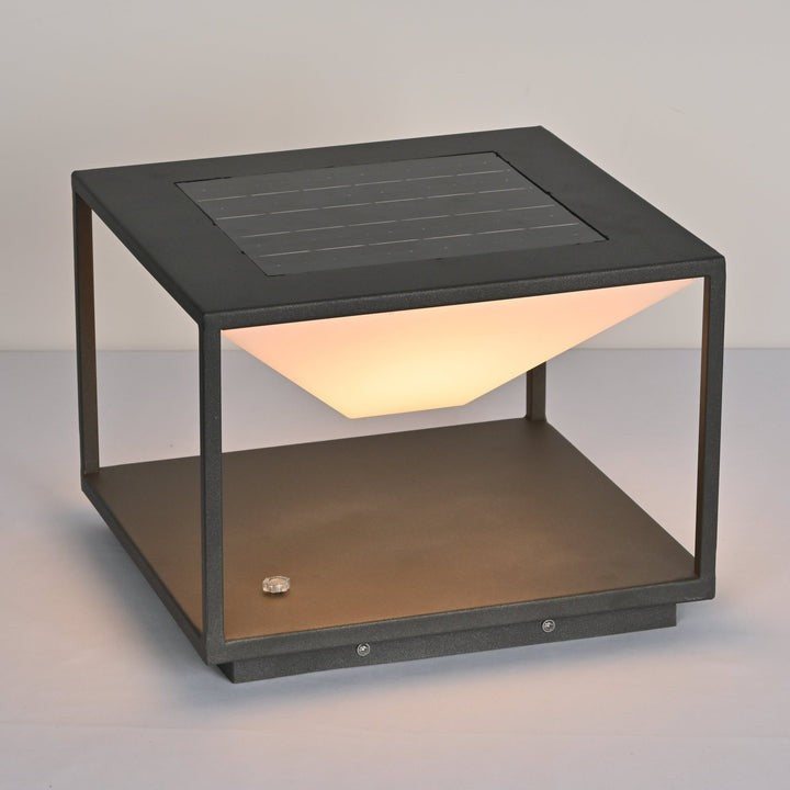 Geometric Solar LED Outdoor Lamp – Minimalist Garden Light