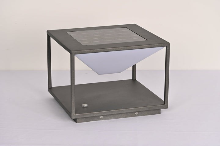 Geometric Solar LED Outdoor Lamp – Minimalist Garden Light