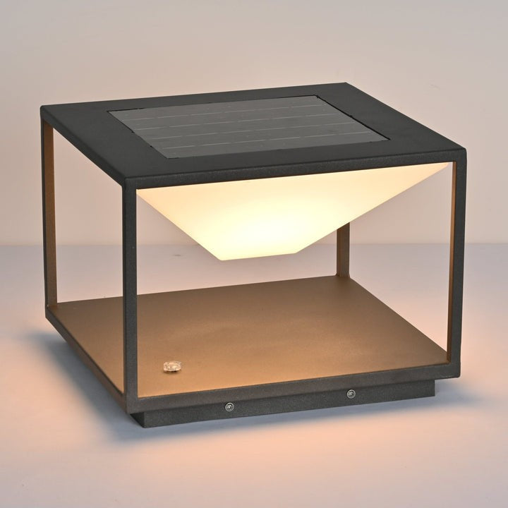 Geometric Solar LED Outdoor Lamp – Minimalist Garden Light
