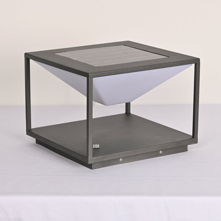 Geometric Solar LED Outdoor Lamp – Minimalist Garden Light