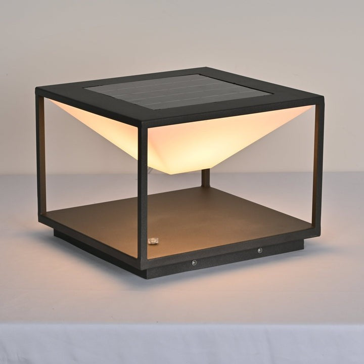 Geometric Solar LED Outdoor Lamp – Minimalist Garden Light