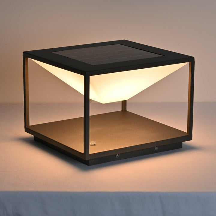 Geometric Solar LED Outdoor Lamp – Minimalist Garden Light